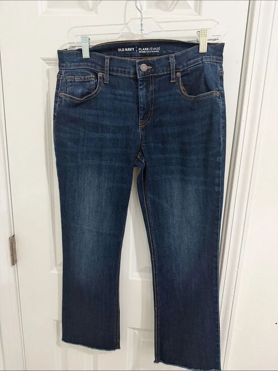 Old Navy Denim - Old Navy Dark Blue Flared Crop Jeans Size 6